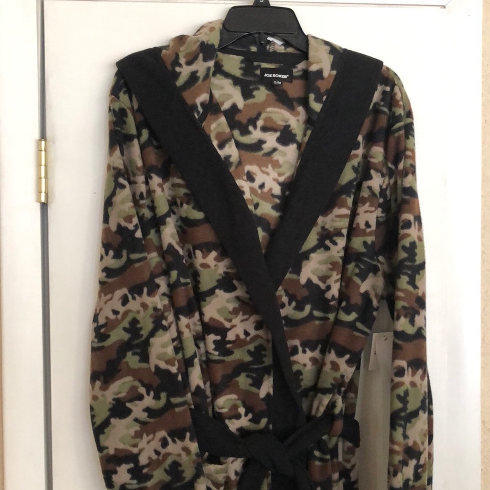Robe mens new size S/M hooded Joe Boxer fleece